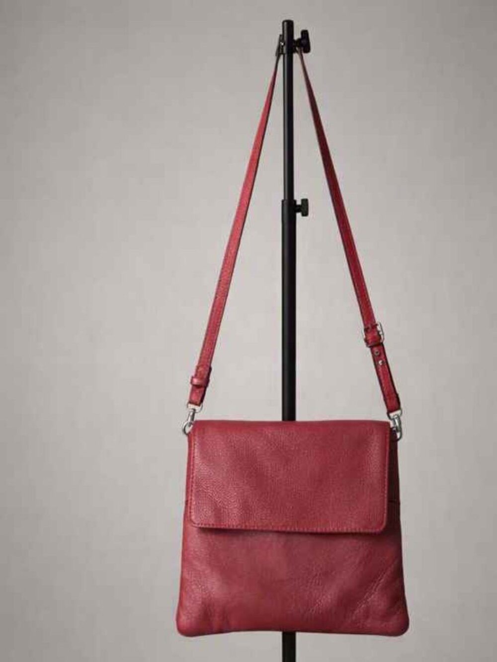 Vera Pelle Italian Red Leather Crossbody Bag